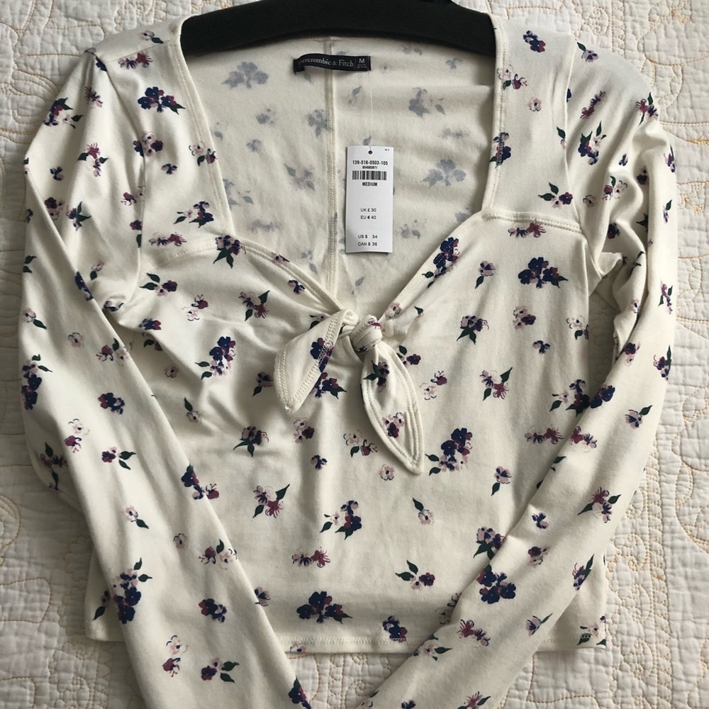 Sexy square neck crop top !!